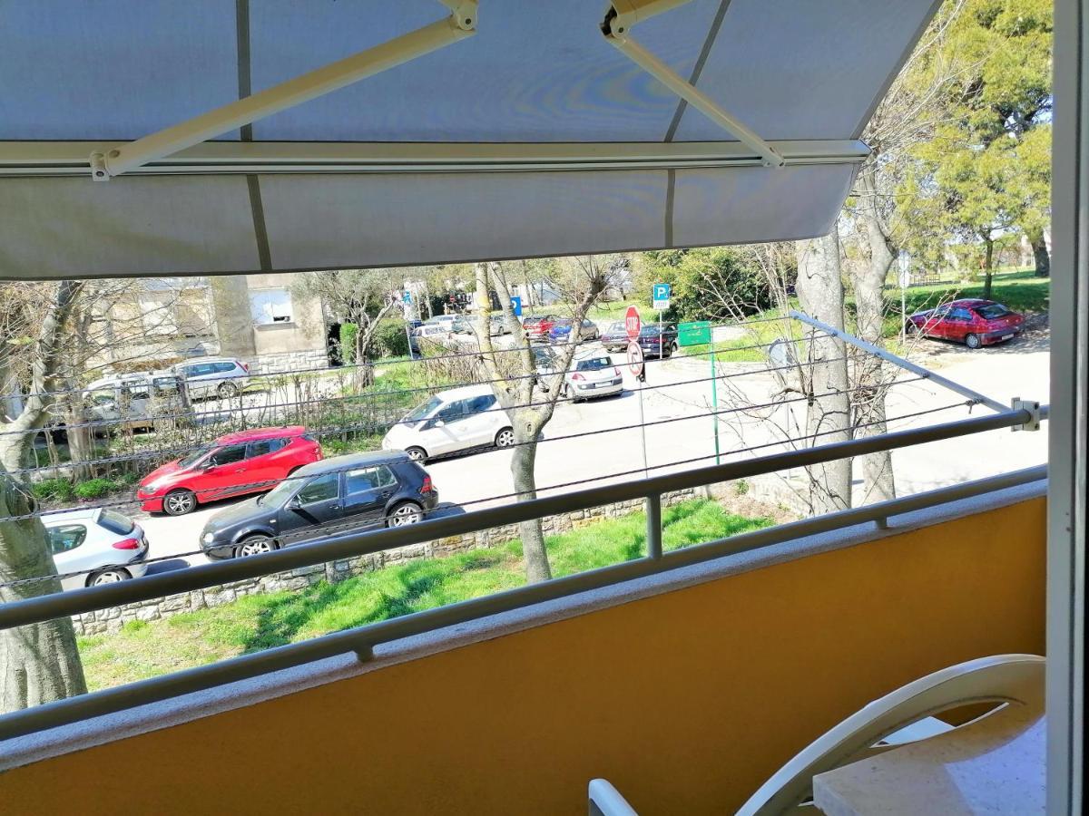 Bright & Cozy Pula Apartment Екстериор снимка